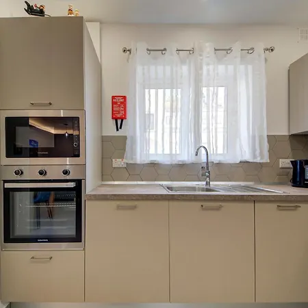 Comfort, Stylish 2br With Balconies By 360 Estates Qormi