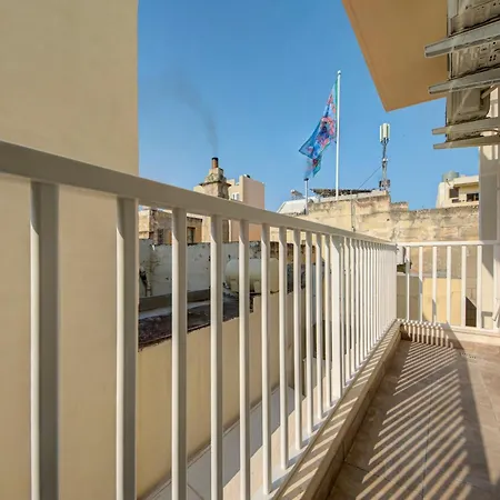 Apartman Comfort, Stylish 2br With Balconies By 360 Estates
